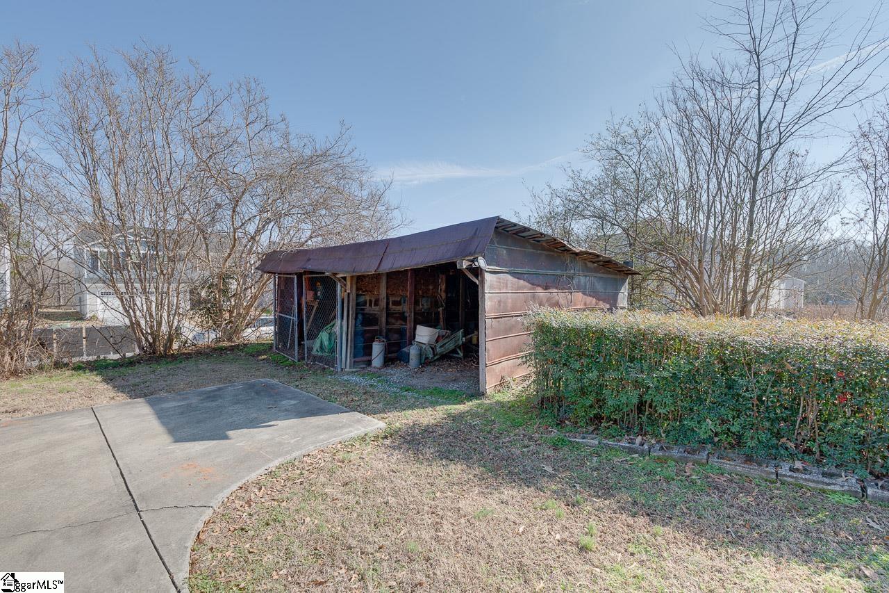777 State Rd S-42-653 Greer, SC 29651 - Photo 32 of 36