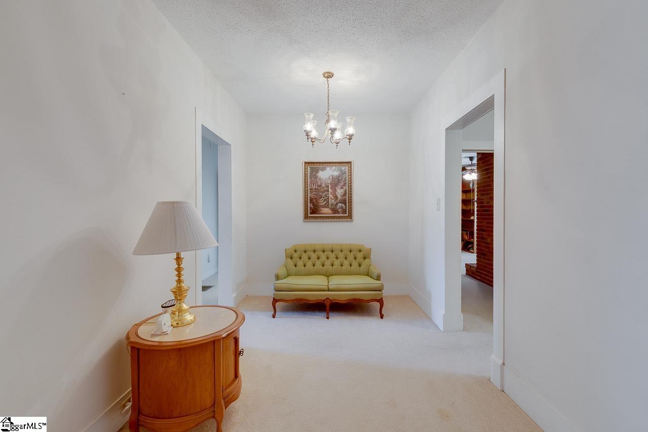777 State Rd S-42-653 Greer, SC 29651 - Photo 5 of 36