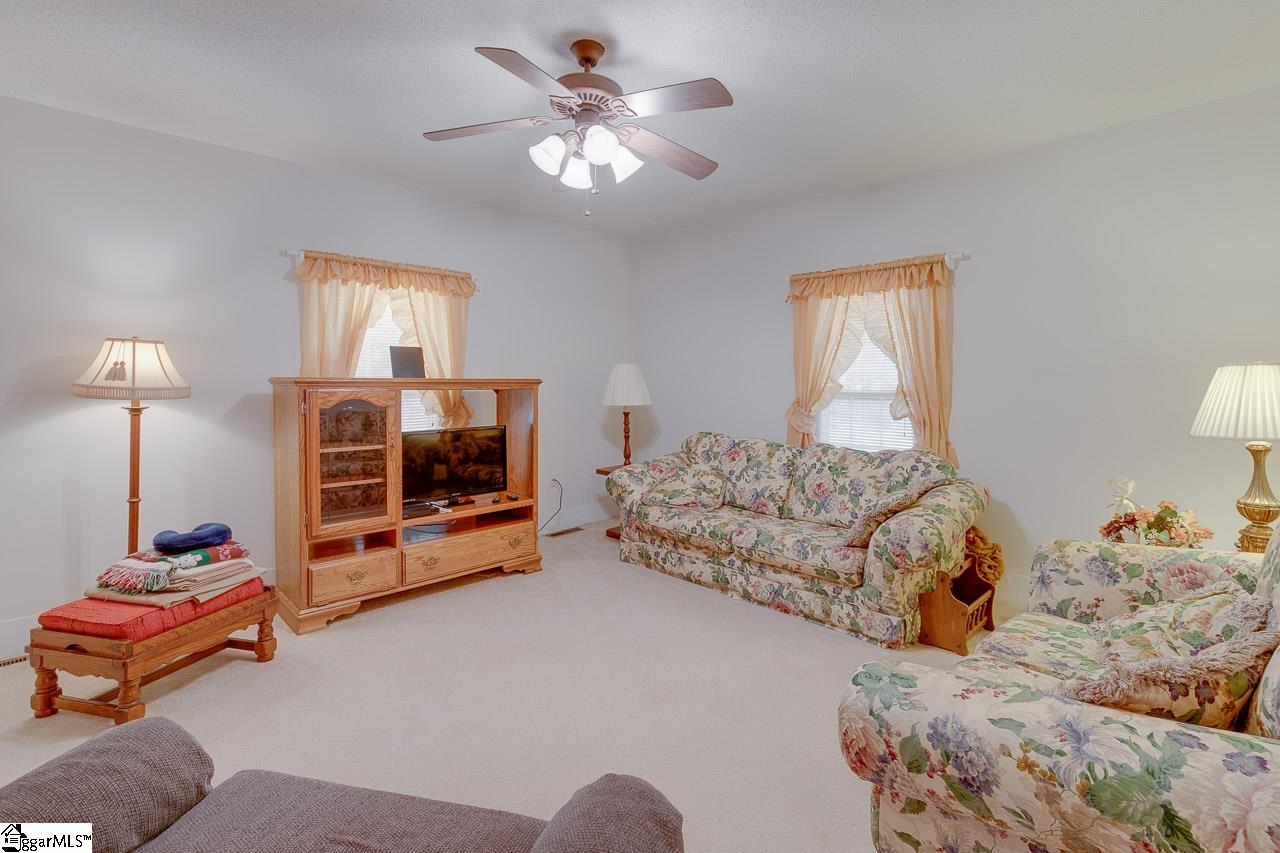 777 State Rd S-42-653 Greer, SC 29651 - Photo 7 of 36