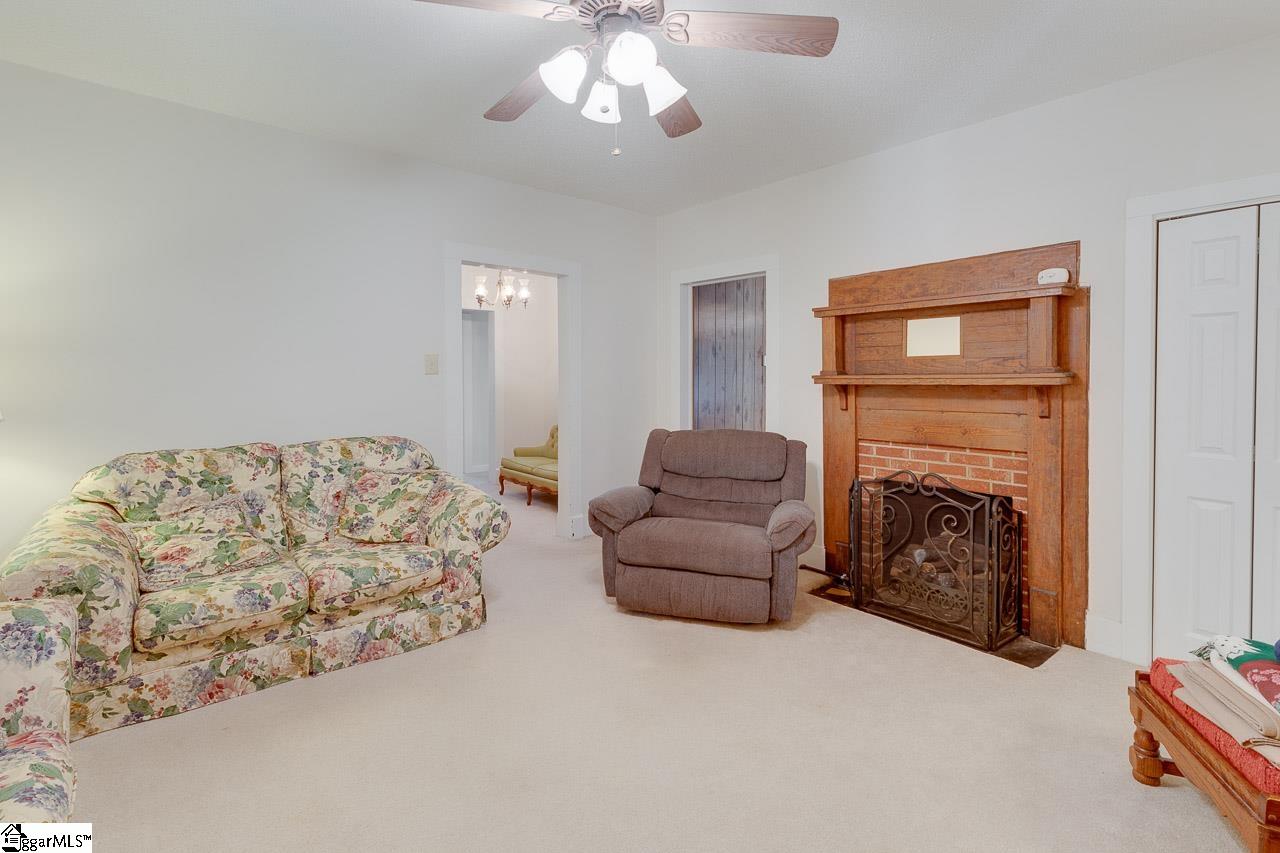777 State Rd S-42-653 Greer, SC 29651 - Photo 9 of 36
