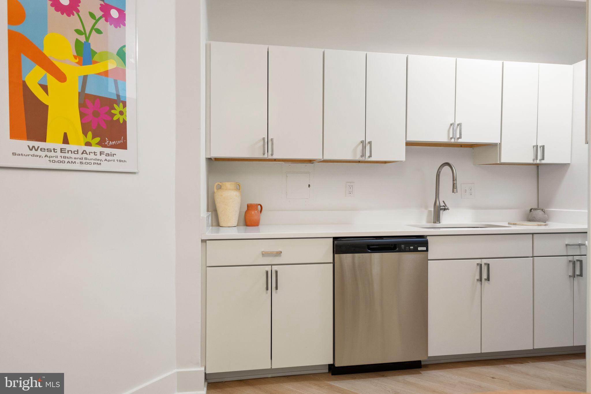 2032 Belmont Road Northwest, Unit 211 Washington, DC 20009 - Photo 25 of 63