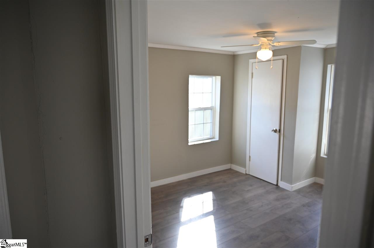 5 Hendricks Street Greenville, SC 29607 - Photo 3 of 16