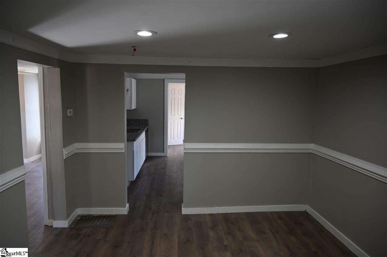 5 Hendricks Street Greenville, SC 29607 - Photo 5 of 16