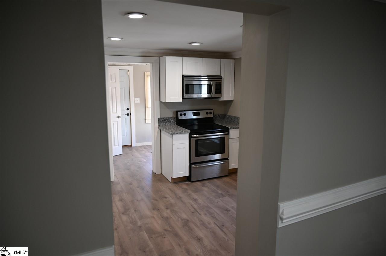 5 Hendricks Street Greenville, SC 29607 - Photo 6 of 16