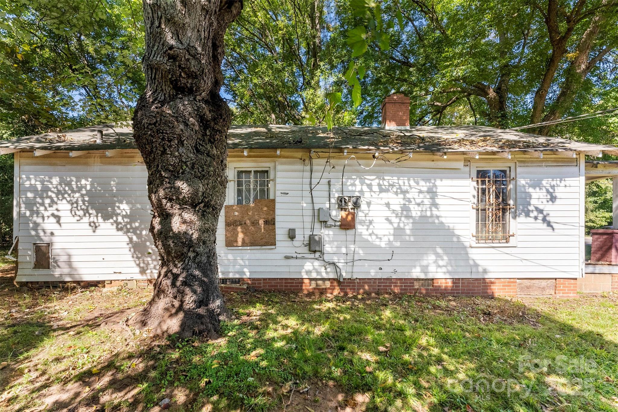 3444 Marvin Road Charlotte, NC 28211 - Photo 8 of 34 a view of a yard with trees