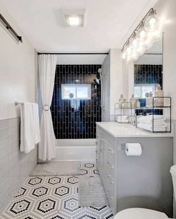 10 Oak Street, Unit 2 Saugus, MA 01906 - Photo 14 of 25