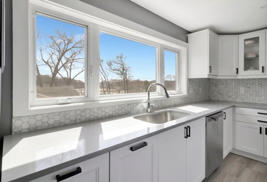 10 Oak Street, Unit 2 Saugus, MA 01906 - Photo 6 of 25