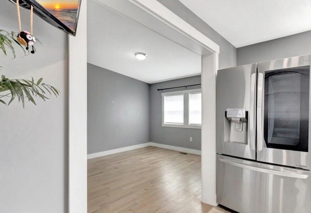 10 Oak Street, Unit 2 Saugus, MA 01906 - Photo 8 of 25