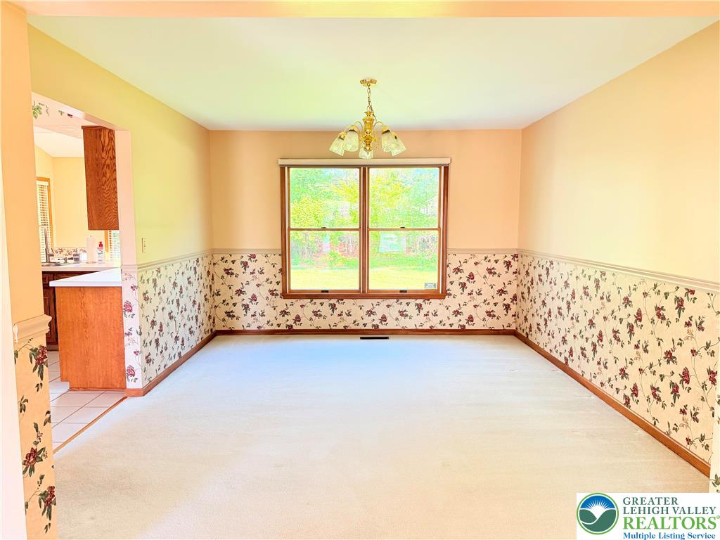 4165 Alder Road Bethlehem, PA 18020 - Photo 9 of 42 a view of an empty room with a window