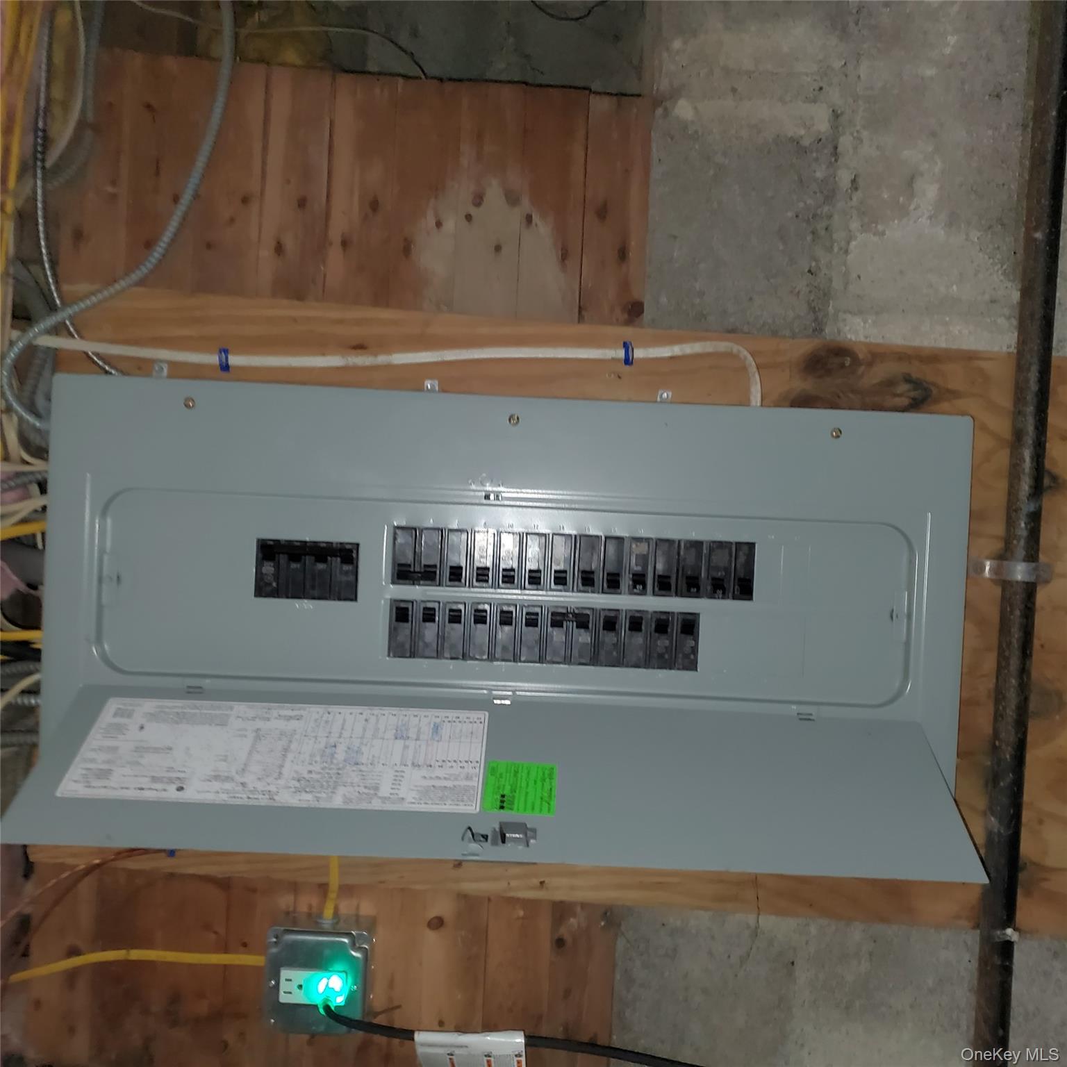 210 Smith Street Poughkeepsie, NY 12601 - Photo 34 of 44