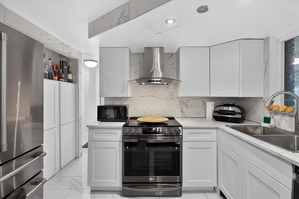 9440 Rainbow Lane Port Richey, FL 34668 - Photo 24 of 78 Gallery Image 24