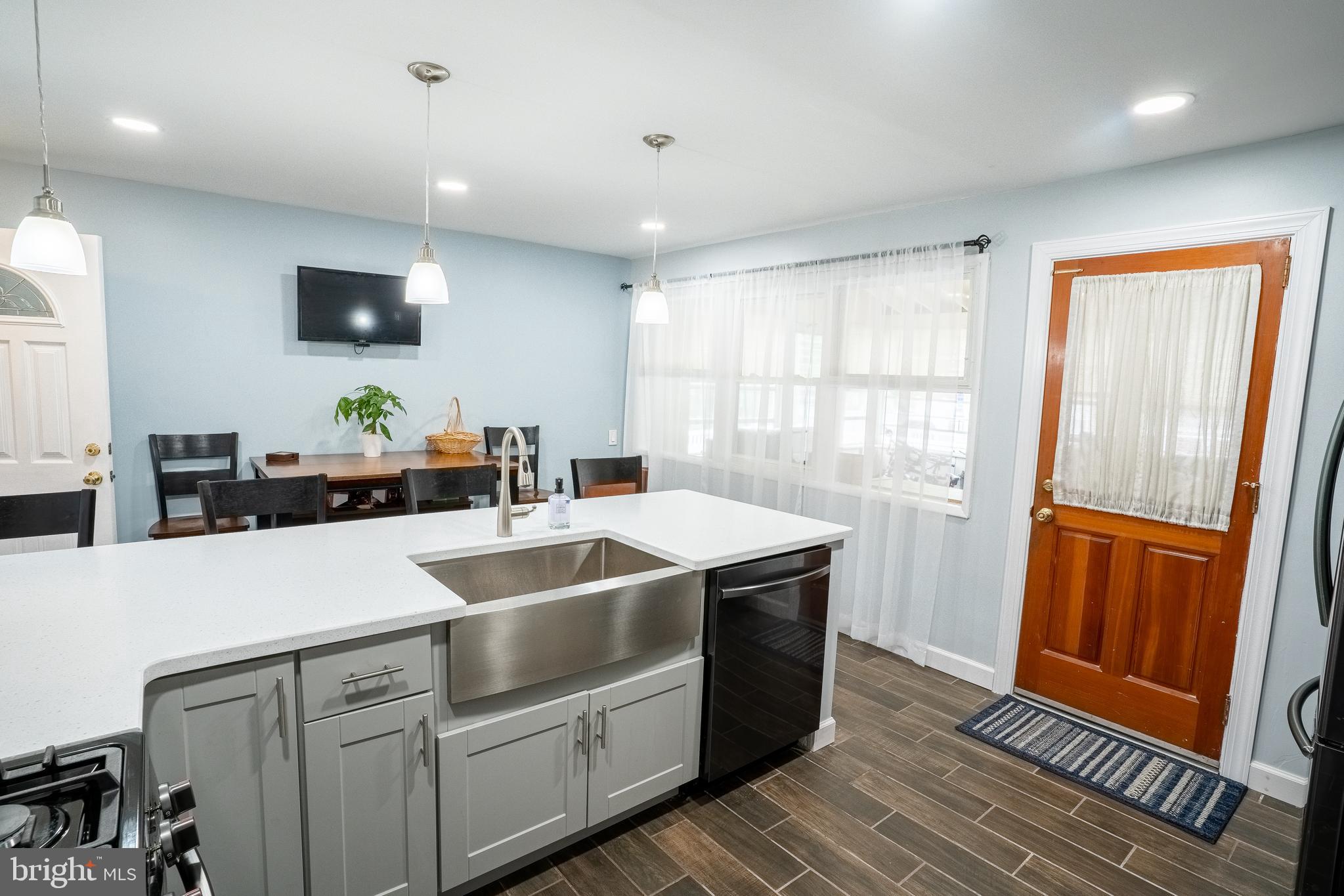1430 Parklane Road Swarthmore, PA 19081 - Photo 6 of 21 Stainless steel appliances & tile floors