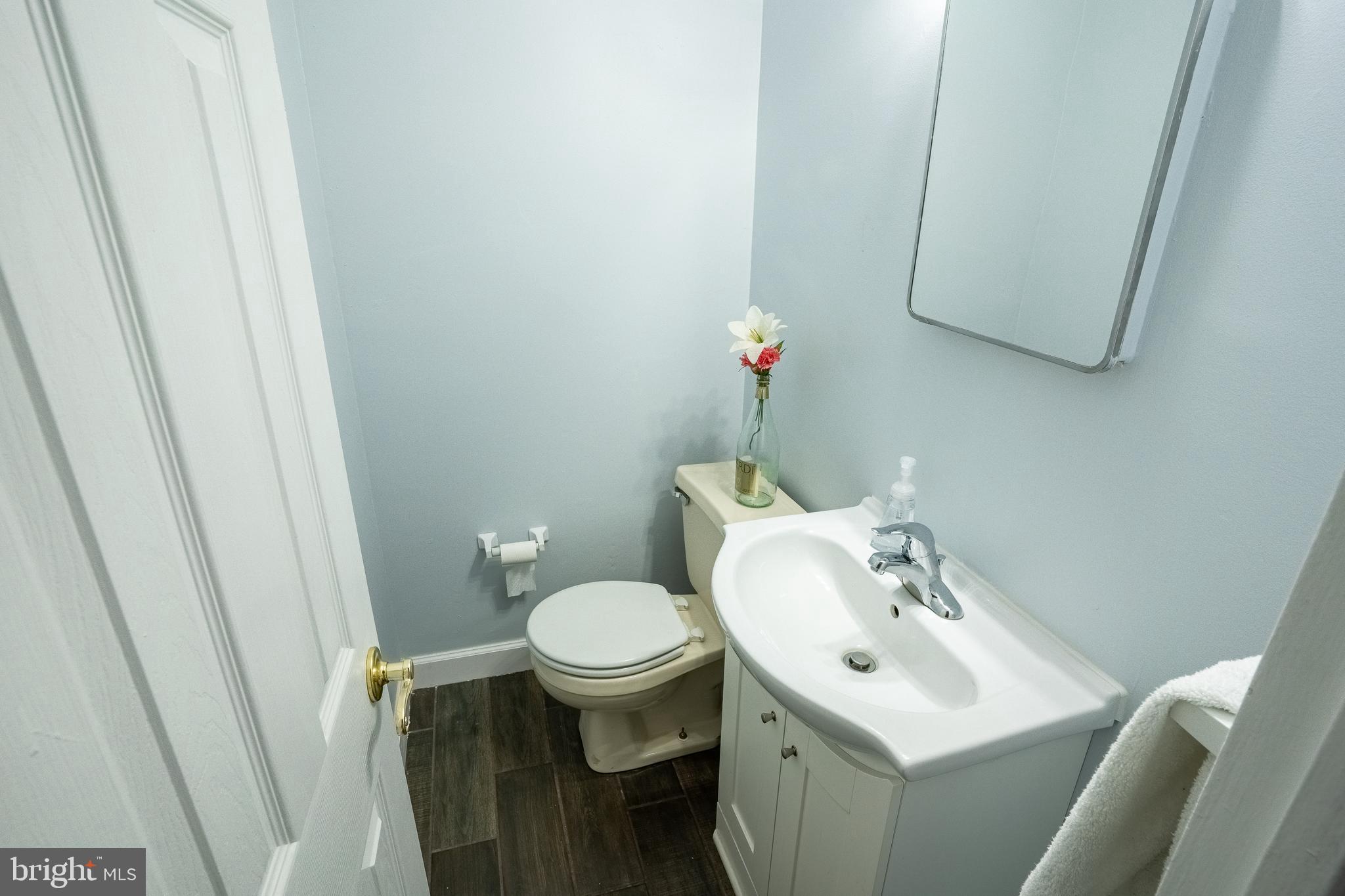 1430 Parklane Road Swarthmore, PA 19081 - Photo 7 of 21 Powder room