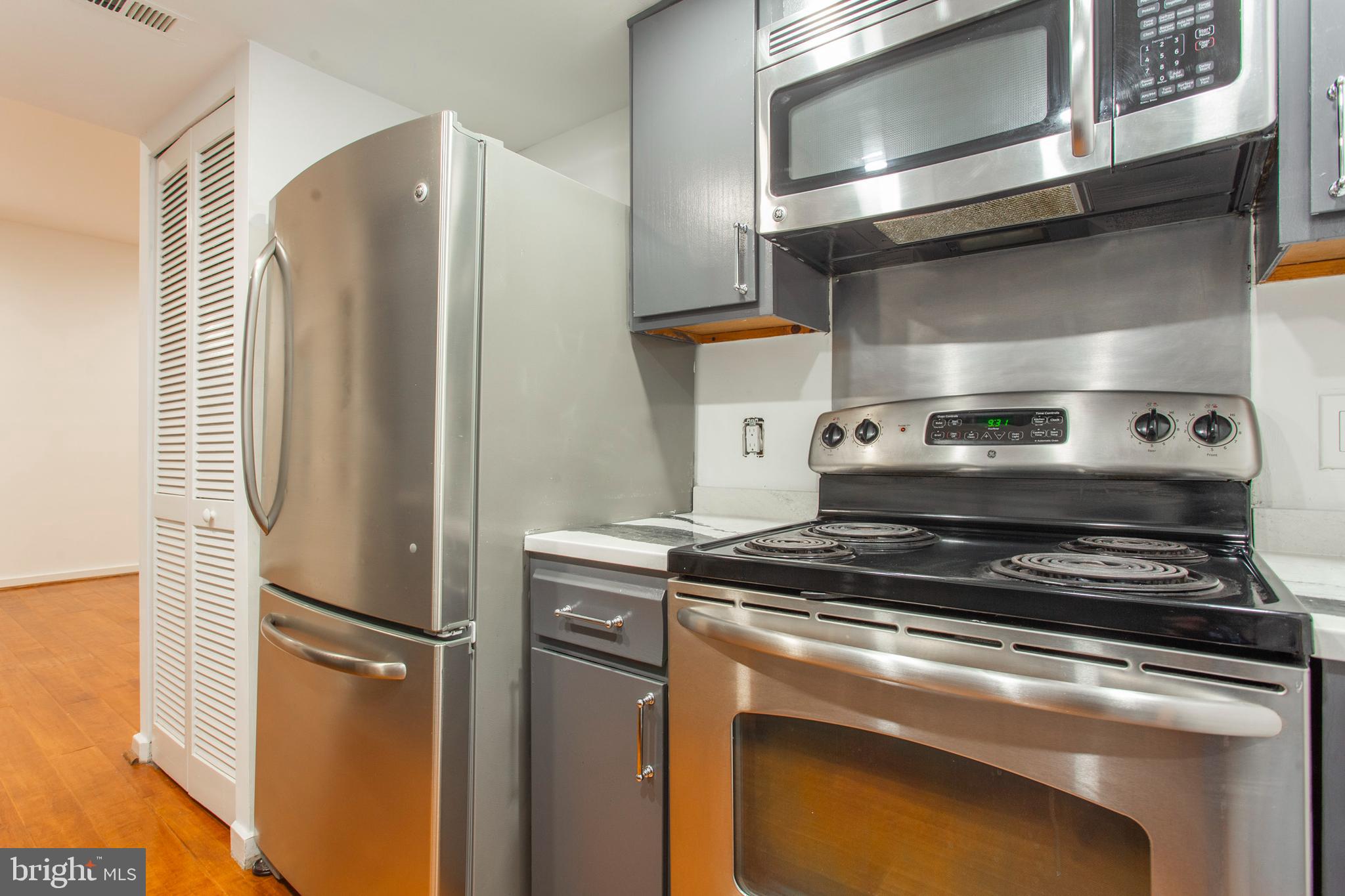 1035 Spruce Street, Unit 106 Philadelphia, PA 19107 - Photo 12 of 27 Kitchen