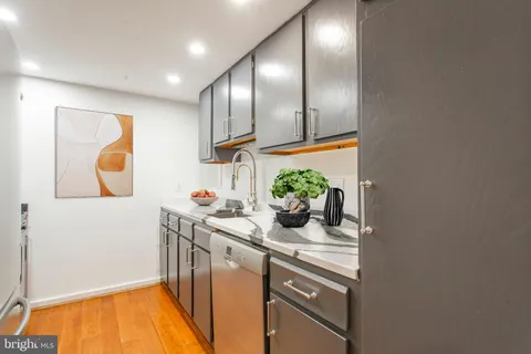 $348,900 | 1035 Spruce Street, Unit 106, Philadelphia, PA 19107