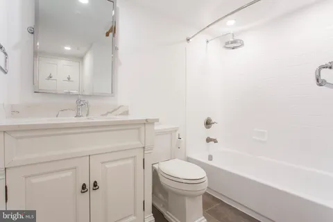 $348,900 | 1035 Spruce Street, Unit 106, Philadelphia, PA 19107