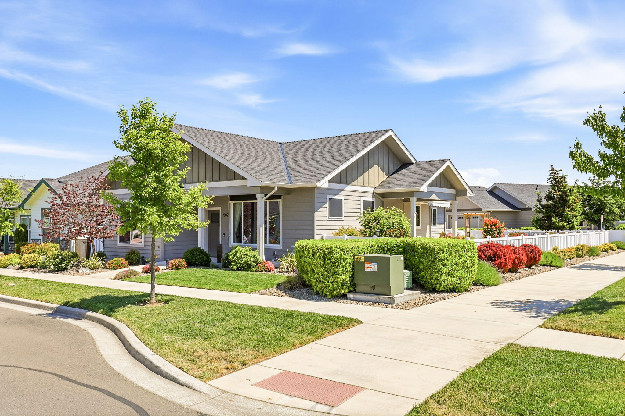 1502 River Run Street Central Point, OR 97502 - Photo 4 of 41
