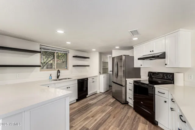 $545,000 | 1538 East Laurel Avenue, Gilbert, AZ 85234