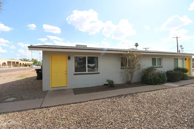 $1,049 | 6040 North 21st Avenue, Unit 8, Phoenix, AZ 85015