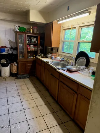 $149,999 | 281 Sherman Street, Albany, NY 12206