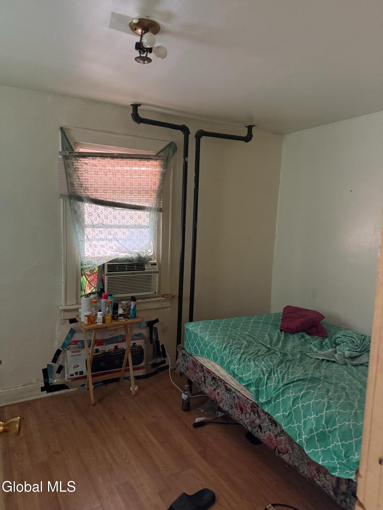 281 Sherman Street Albany, NY 12206 - Photo 5 of 13 IMG_4884