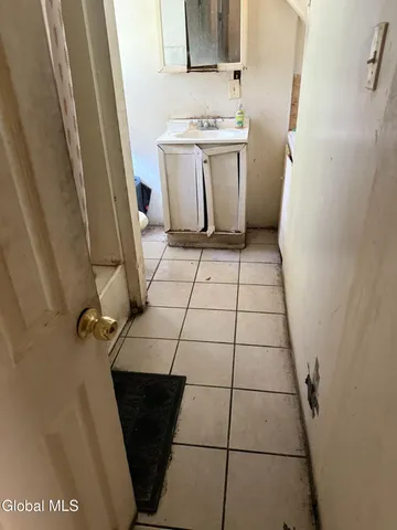 $159,999 | 281 Sherman Street, Albany, NY 12206