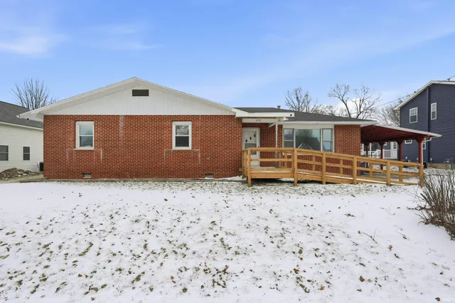 $195,000 | 410 North Mulberry Street, Farmland, IN 47340