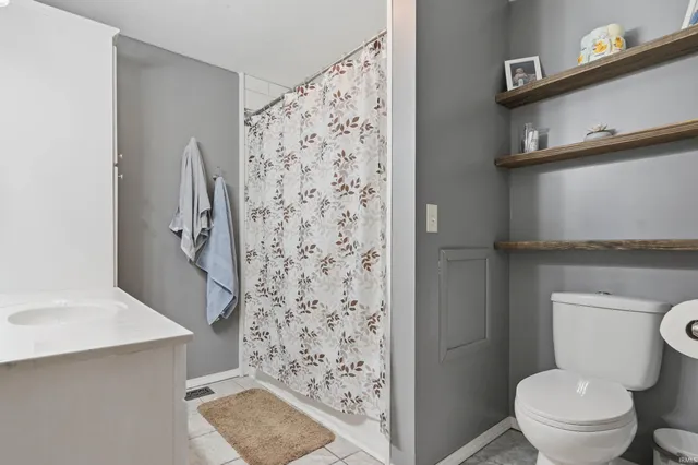 $195,000 | 410 North Mulberry Street, Farmland, IN 47340