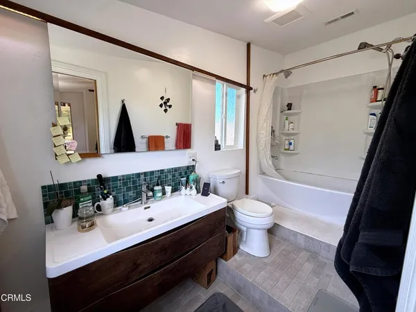 $1,099,000 | 50 East Portal Street, Oak View, CA 93022