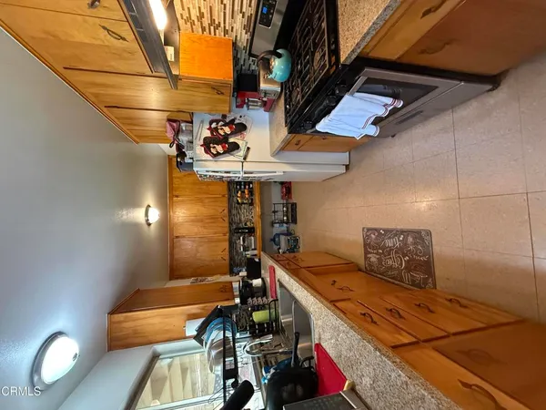 $1,099,000 | 50 East Portal Street, Oak View, CA 93022