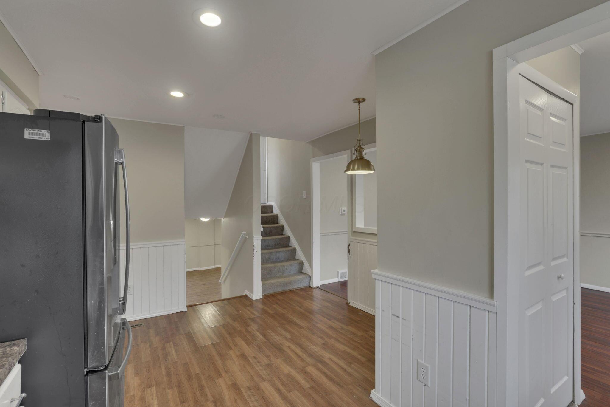5414 Paladim Road Columbus, OH 43232 - Photo 12 of 51 12-web-or-mls-0N4A5055