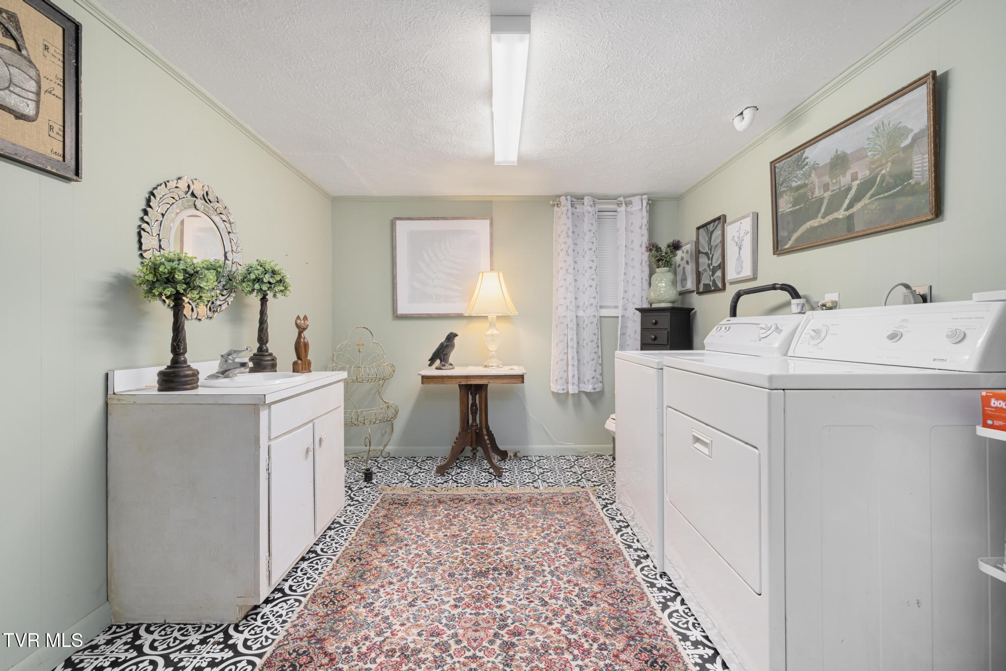 405 Beidleman Creek Road Bristol, TN 37620 - Photo 36 of 63 IMG_1971