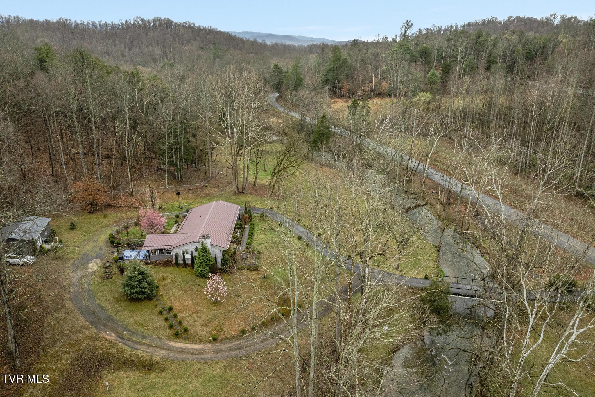 405 Beidleman Creek Road Bristol, TN 37620 - Photo 7 of 63 DJI_0969