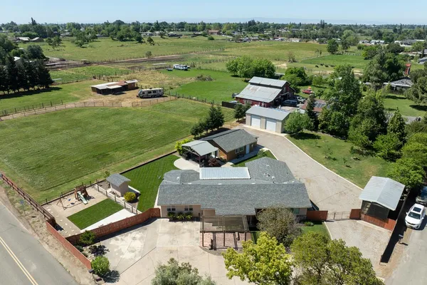 $1,100,000 | 7167 Eleanor Avenue, Oakdale, CA 95361