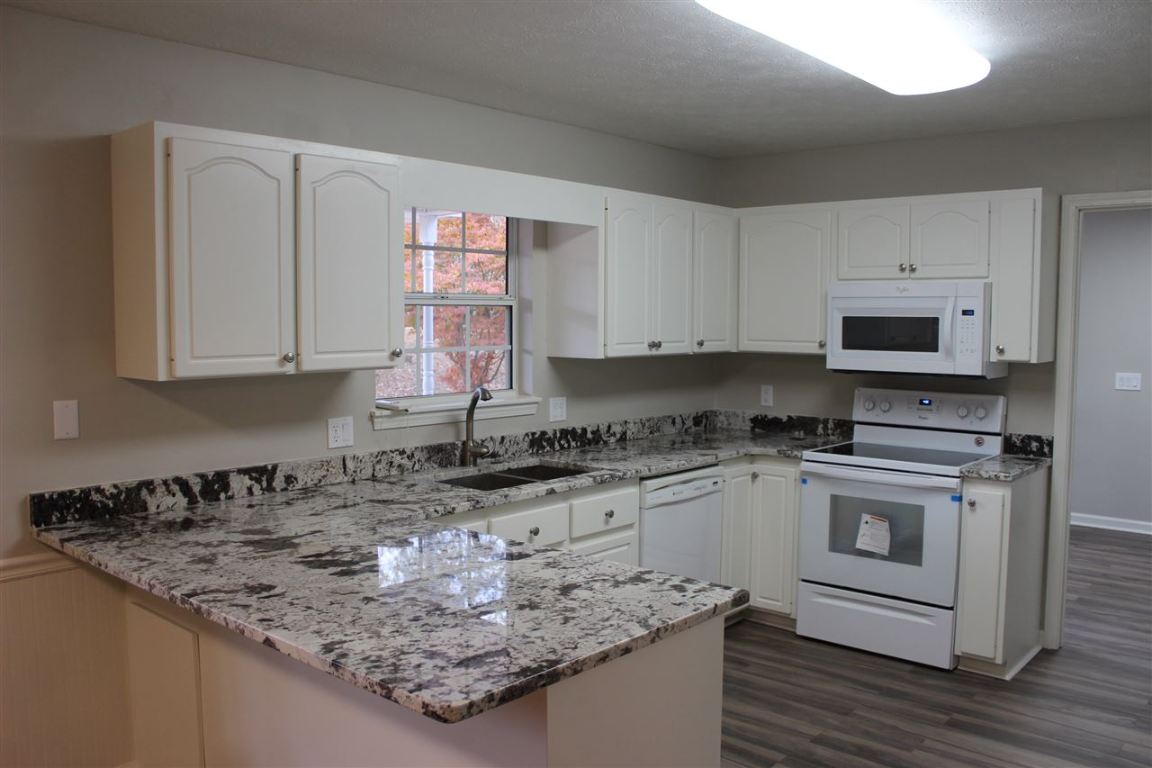 13110 Janda Road Seneca, SC 29672 - Photo 4 of 30 Gallery Image 4