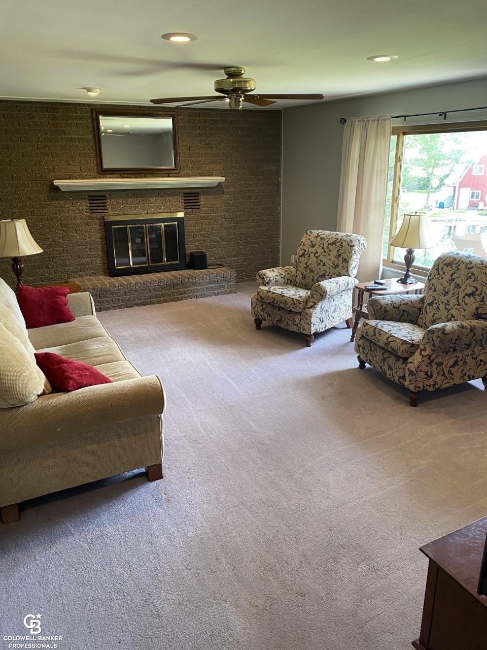 29280 Armada Ridge Road Richmond, MI 48062 - Photo 7 of 25 50086044-6.JPG