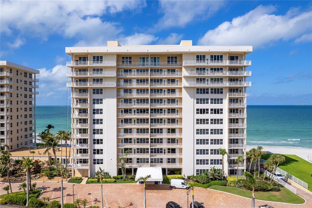 603 Longboat Club Road, Unit 304N Longboat Key, FL 34228 - Photo 24 of 43 a front view of a building