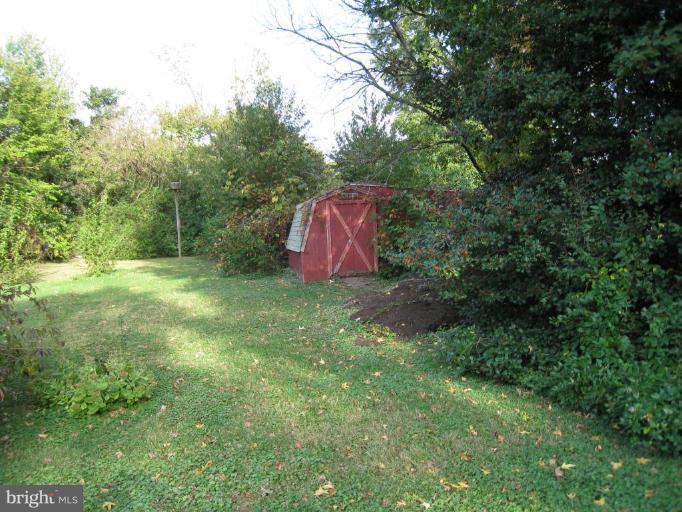 6707 Queens Road Alexandria, VA 22306 - Photo 14 of 16 Shed
