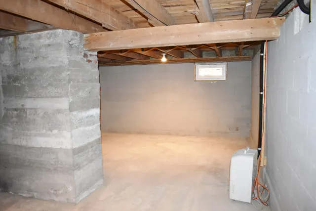 $339,500 | 81 Belmont Avenue, Belfast, ME 04915