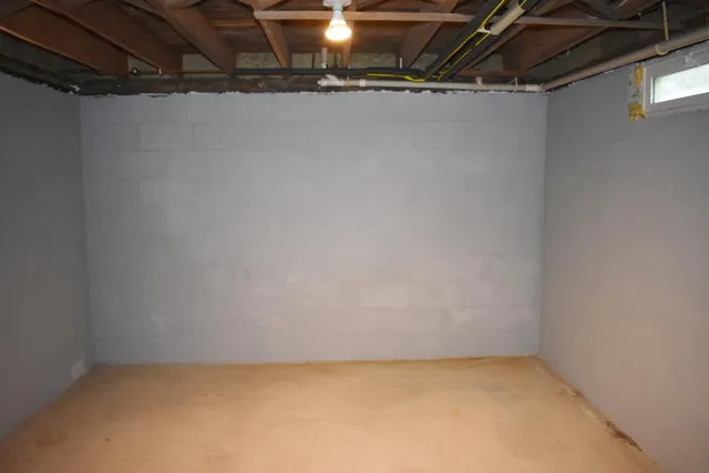 $339,500 | 81 Belmont Avenue, Belfast, ME 04915