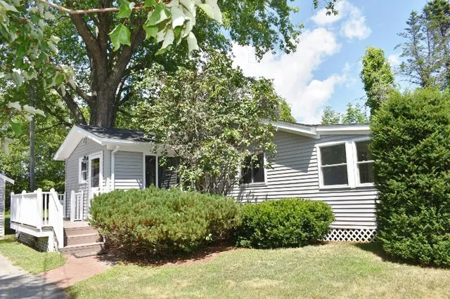 $339,500 | 81 Belmont Avenue, Belfast, ME 04915