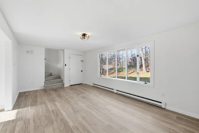 $425,000 | 25 L English Range Road, Unit B, Derry, NH 03038