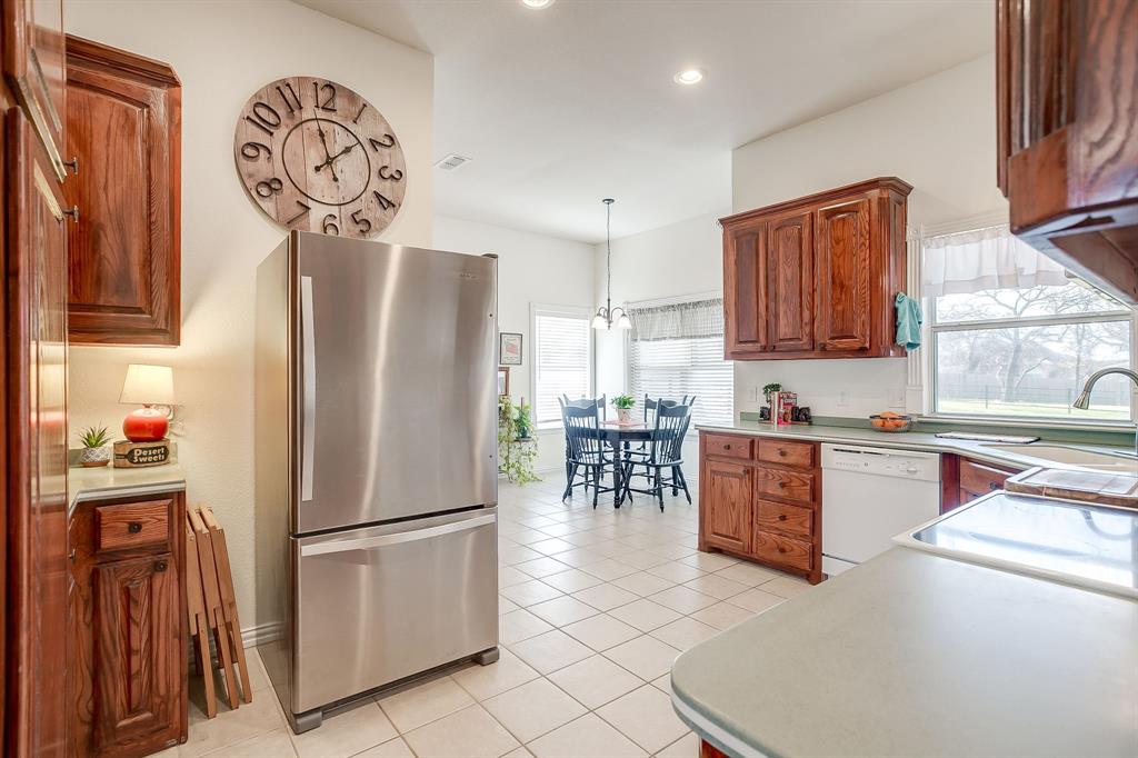 144 Howard Newby Lane Springtown, TX 76082 - Photo 14 of 40