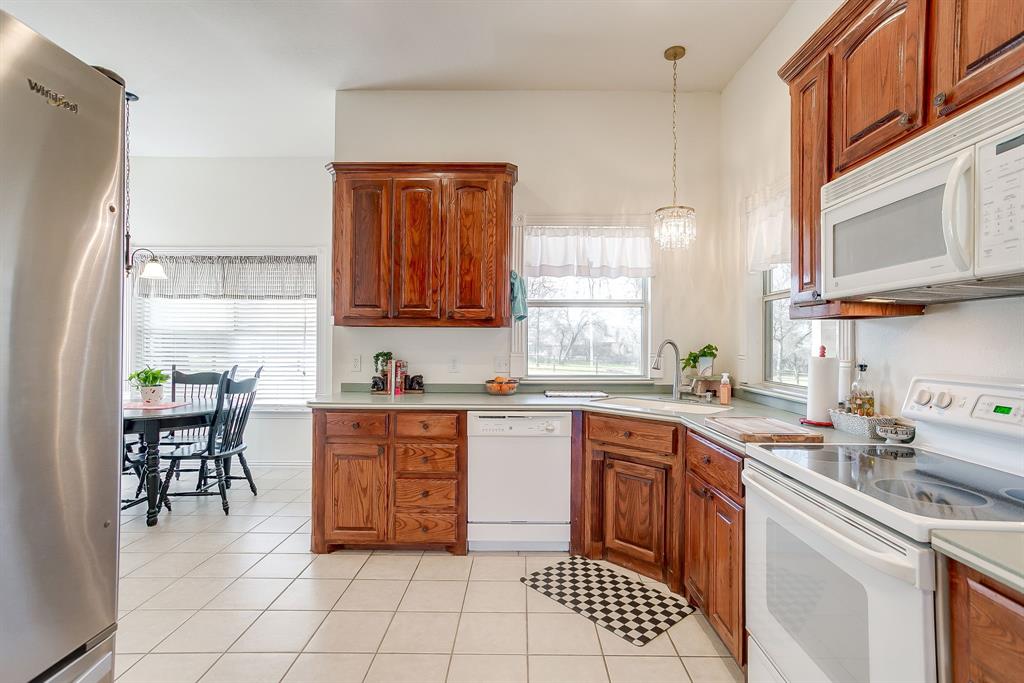 144 Howard Newby Lane Springtown, TX 76082 - Photo 15 of 40