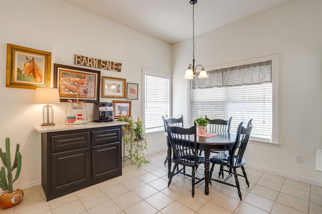 144 Howard Newby Lane Springtown, TX 76082 - Photo 16 of 40