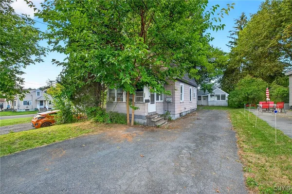 $179,900 | 308 Nelson Avenue, De Witt, NY 13057