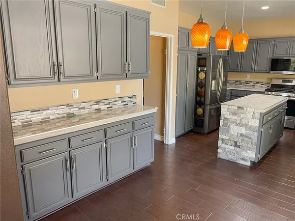 $3,600 | 42107 Quail Run Way, Lancaster, CA 93536