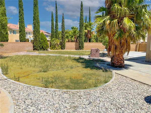 $3,600 | 42107 Quail Run Way, Lancaster, CA 93536