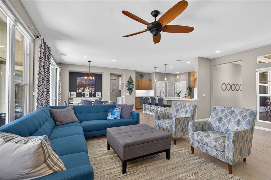 81074 Barrel Cactus Road La Quinta, CA 92253 - Photo 10 of 71 LIVING ROOM