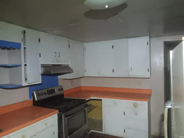 $185,000 | 11597 South County Road 500 West, Jasonville, IN 47438